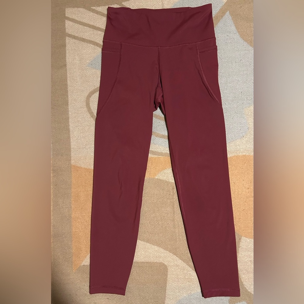 Old Navy maroon ankle length leggings w side pockets, M